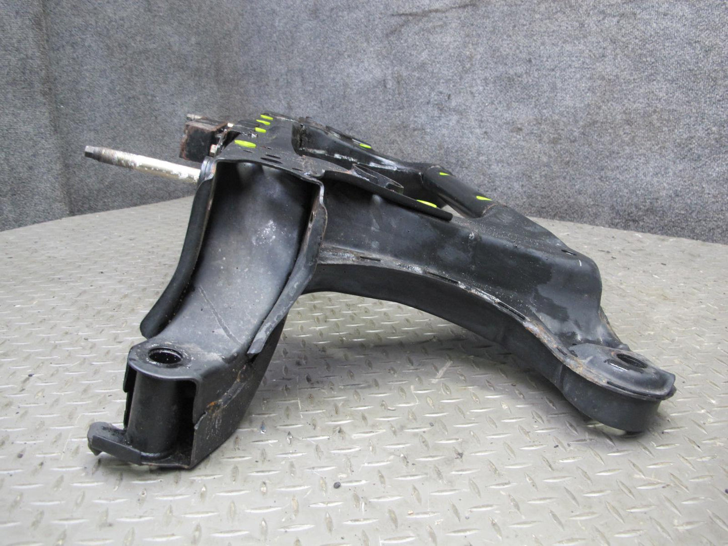 04-06 Lexus UCF30L LS430 Front Suspension Subframe Crossmember Cradle 116K OEM