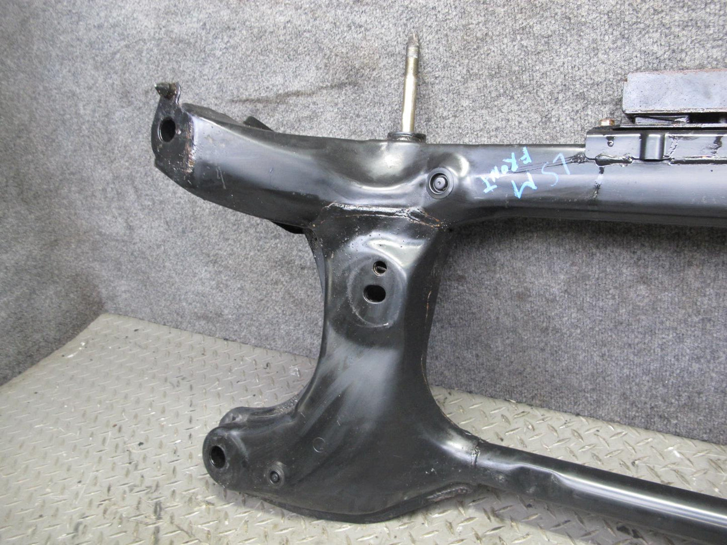 04-06 Lexus UCF30L LS430 Front Suspension Subframe Crossmember Cradle 116K OEM