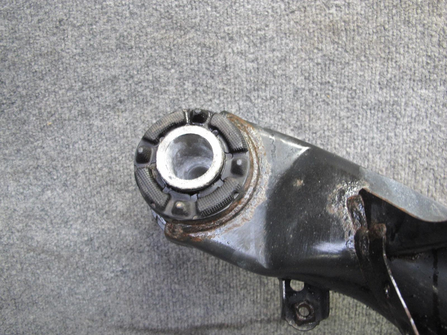 01-06 Lexus UCF30L LS430 Rear Suspension Subframe Crossmember Carrier 116K OEM