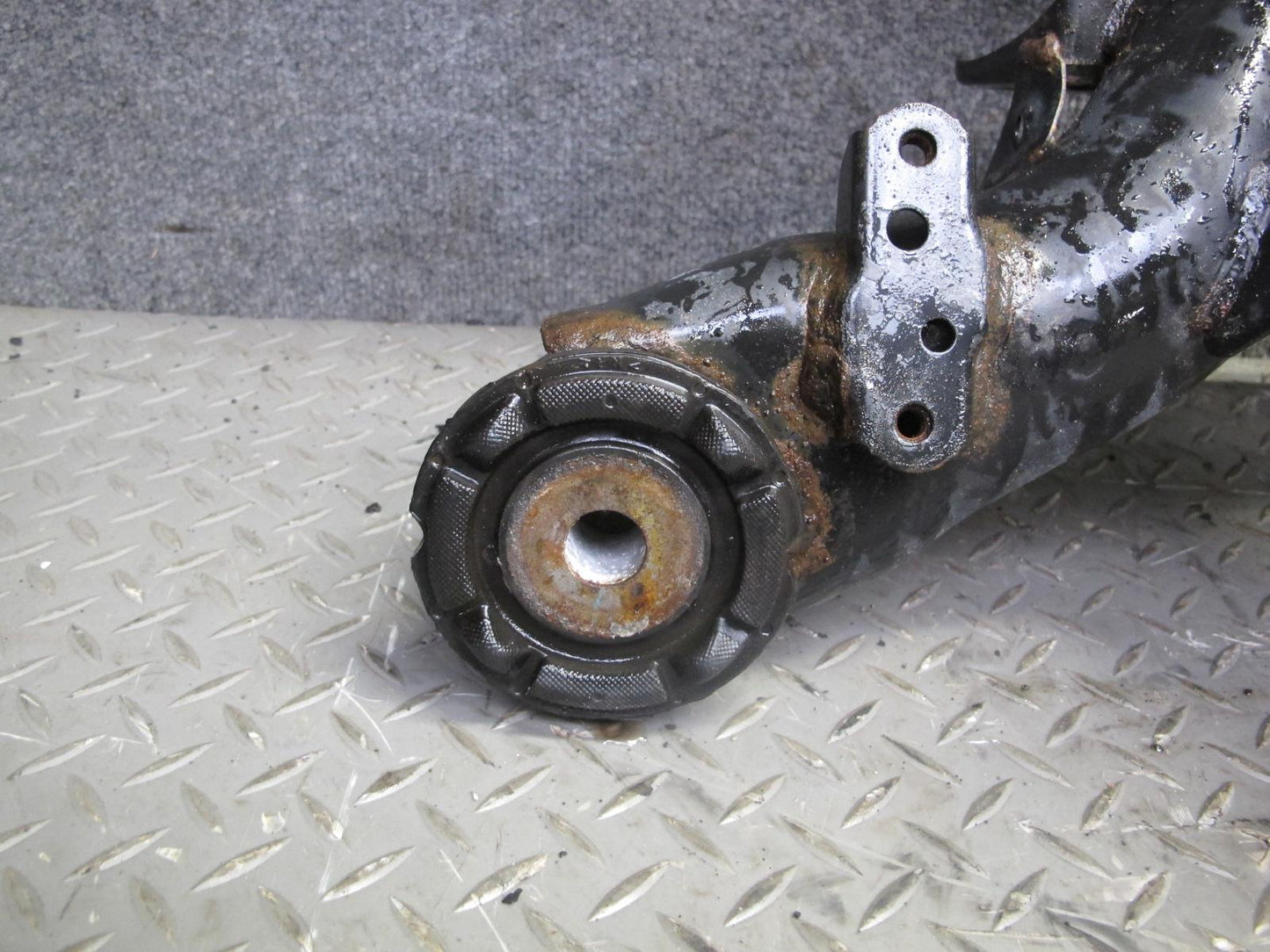 01-06 Lexus UCF30L LS430 Rear Suspension Subframe Crossmember Carrier 116K OEM