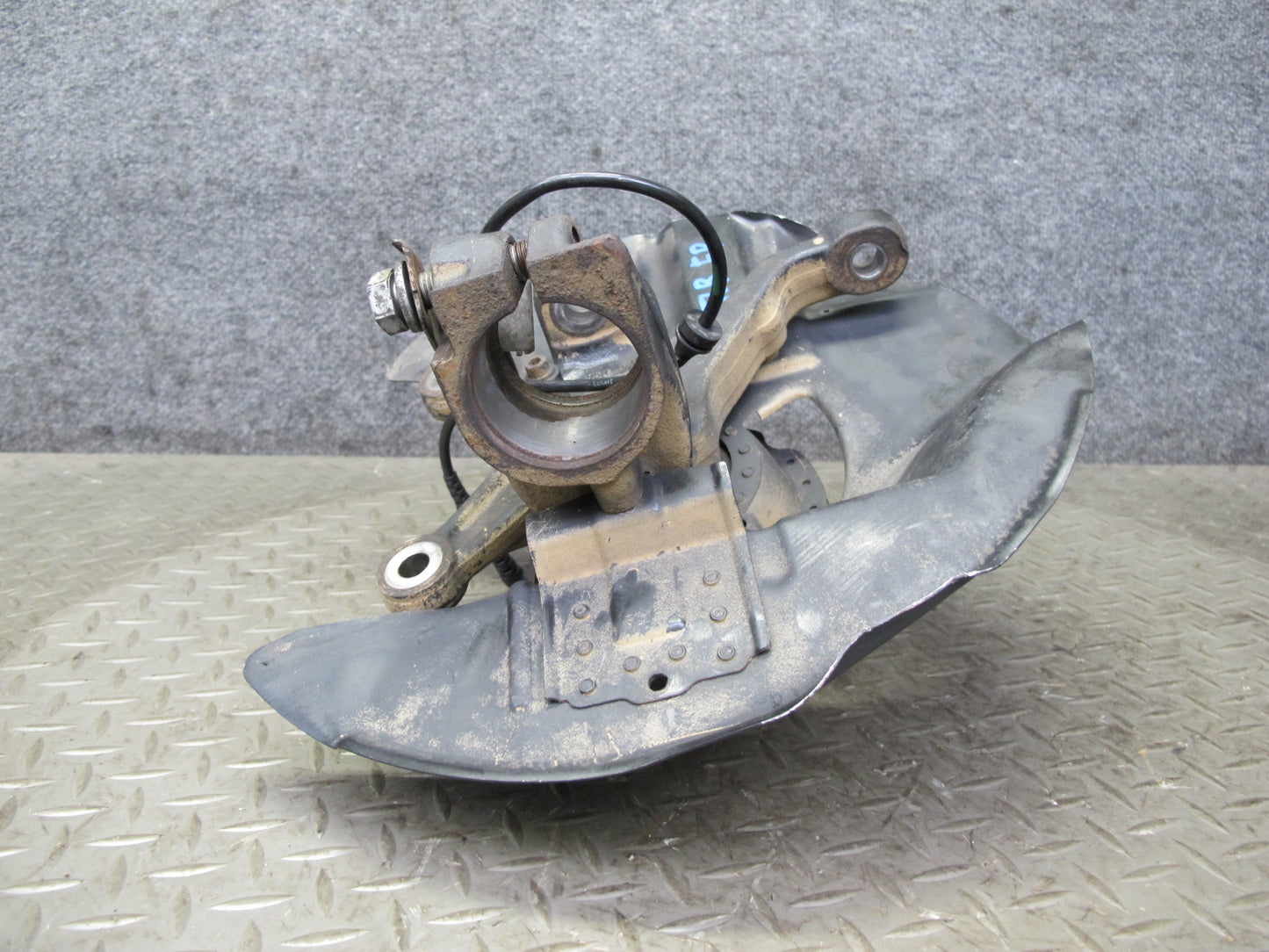 2001-2006 BMW E46 M3 S54 Front Right Side Spindle Knuckle Wheel Hub Bearing