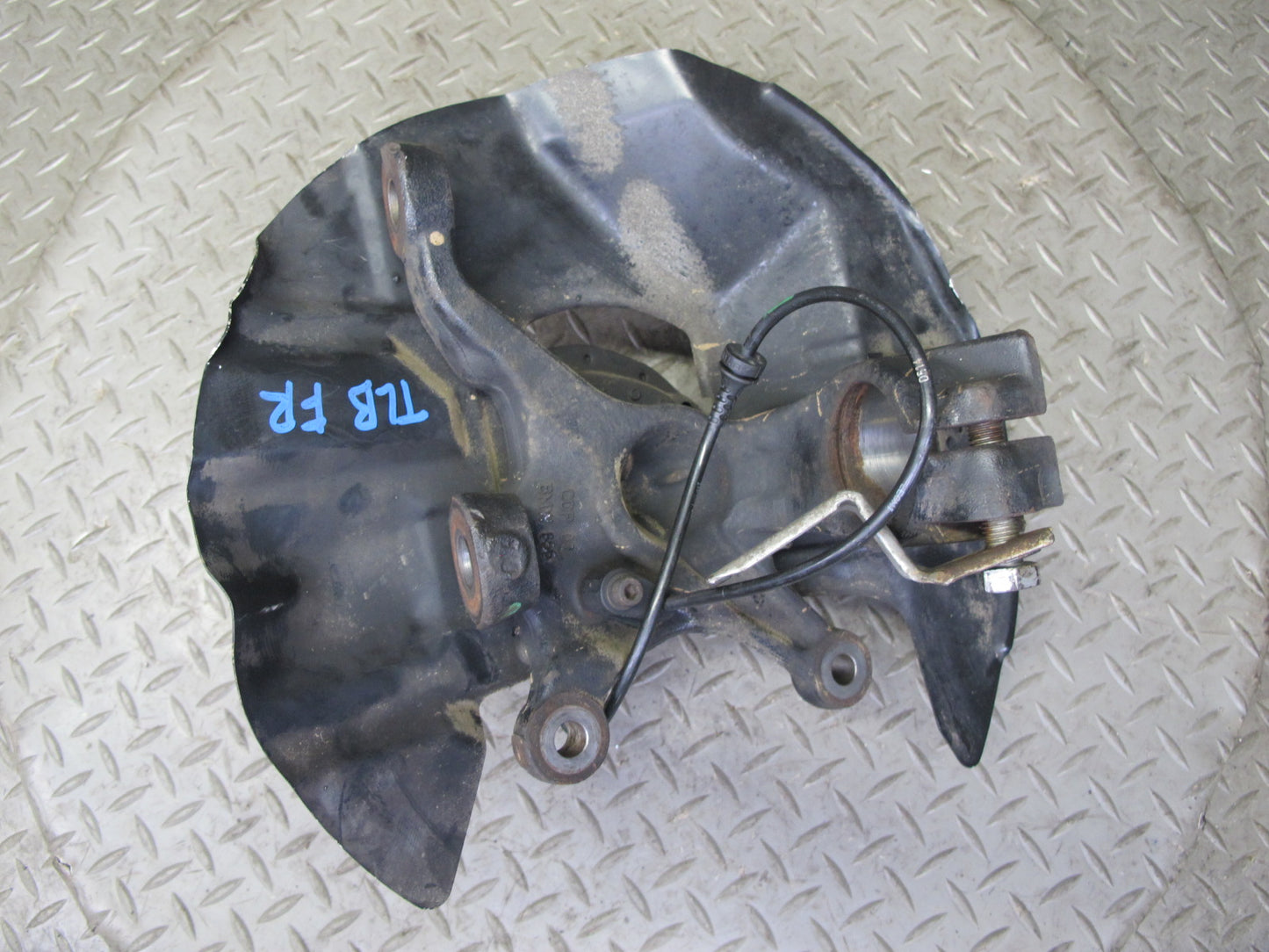 2001-2006 BMW E46 M3 S54 Front Right Side Spindle Knuckle Wheel Hub Bearing