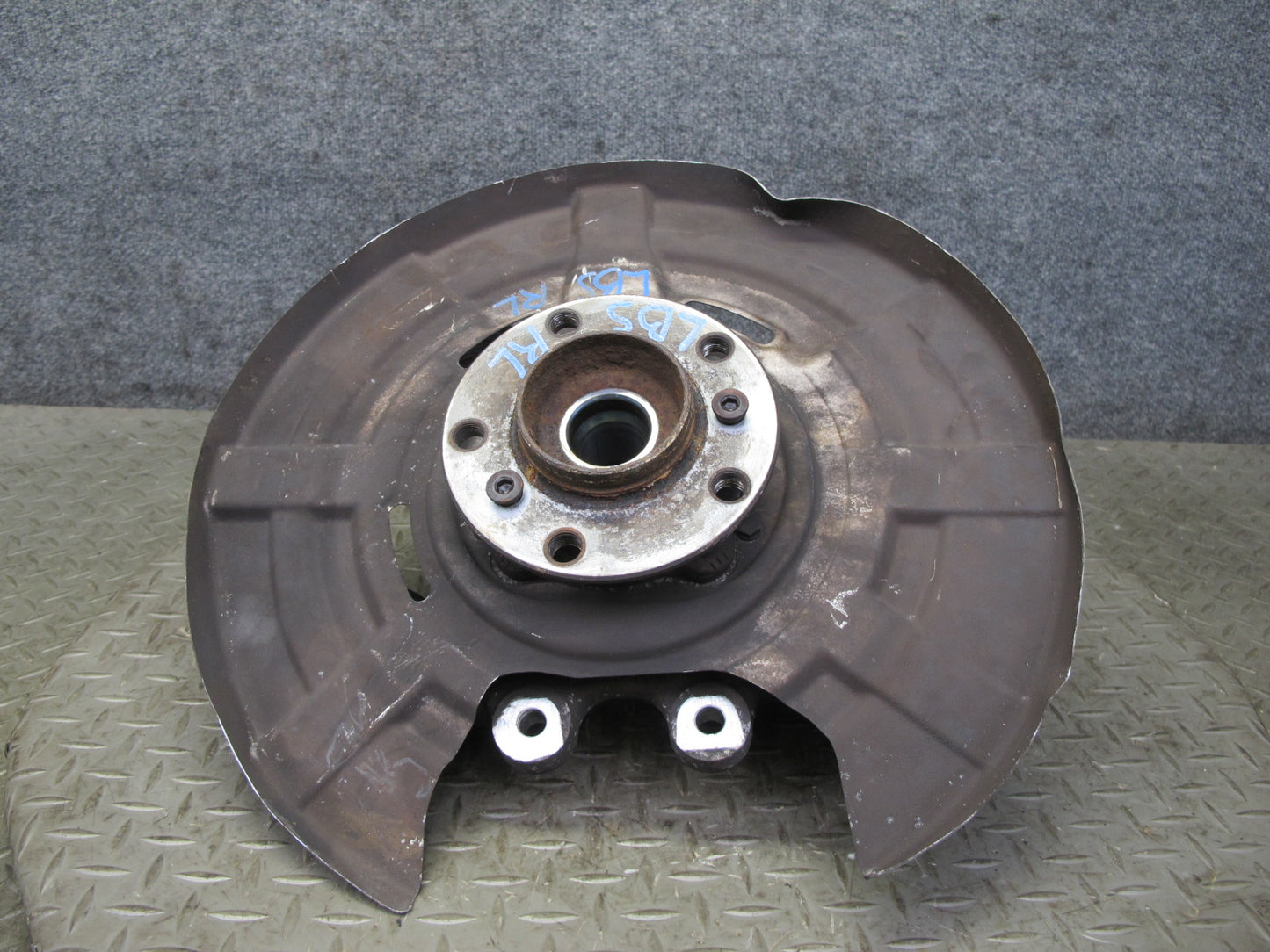 2012-2018 BMW F12 F13 M6 S63T Rear Left Side Spindle Knuckle Wheel Hub Bearing
