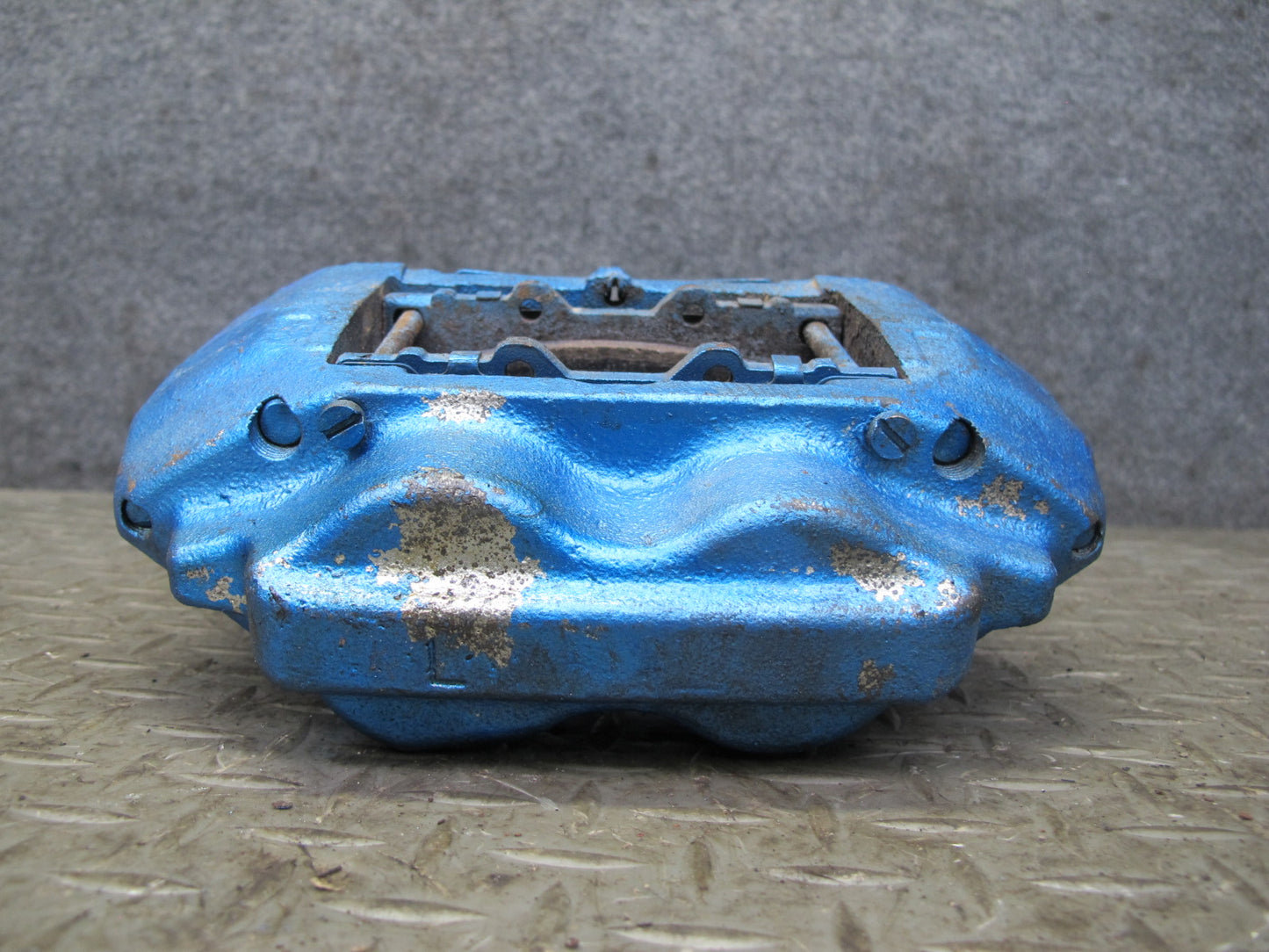 1998-2002 Lexus J100 LX470 AWD Front Left & Right Side Brake Caliper Set of 2