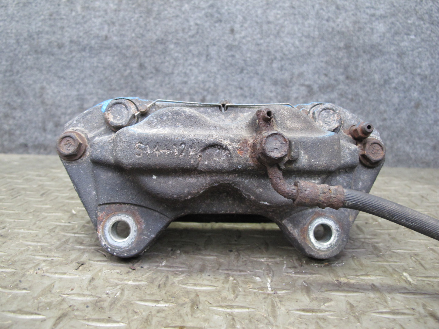 1998-2002 Lexus J100 LX470 AWD Front Left & Right Side Brake Caliper Set of 2