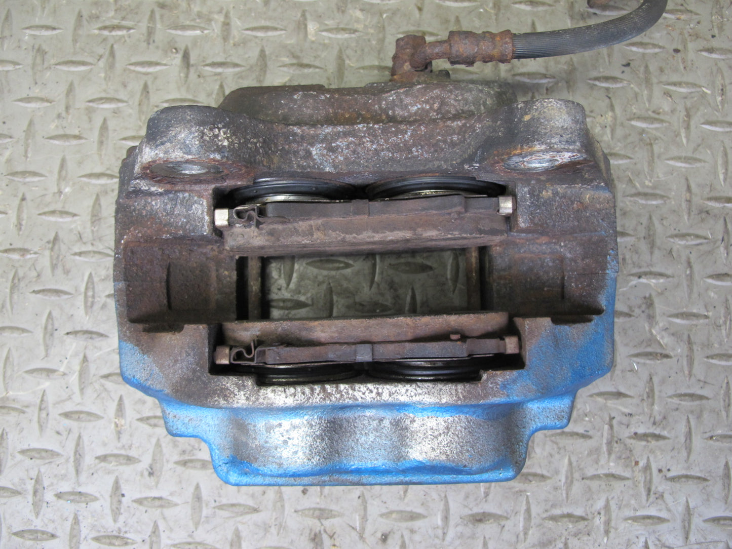 1998-2002 Lexus J100 LX470 AWD Front Left & Right Side Brake Caliper Set of 2