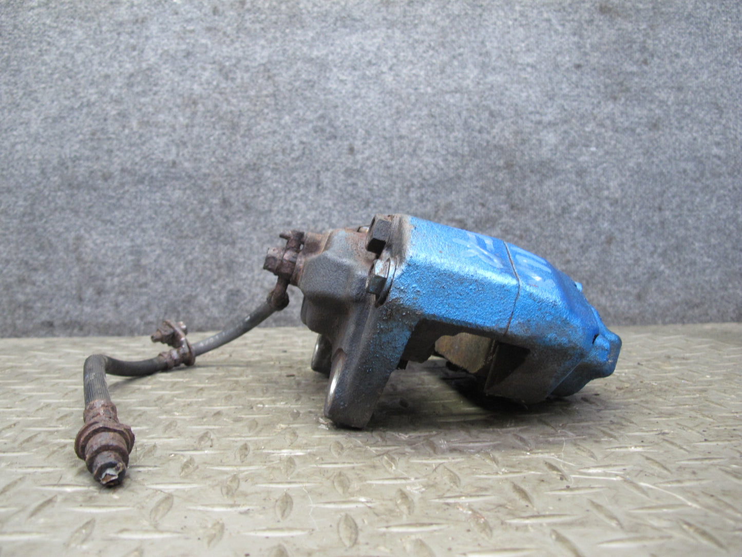 1998-2002 Lexus J100 LX470 AWD Front Left & Right Side Brake Caliper Set of 2