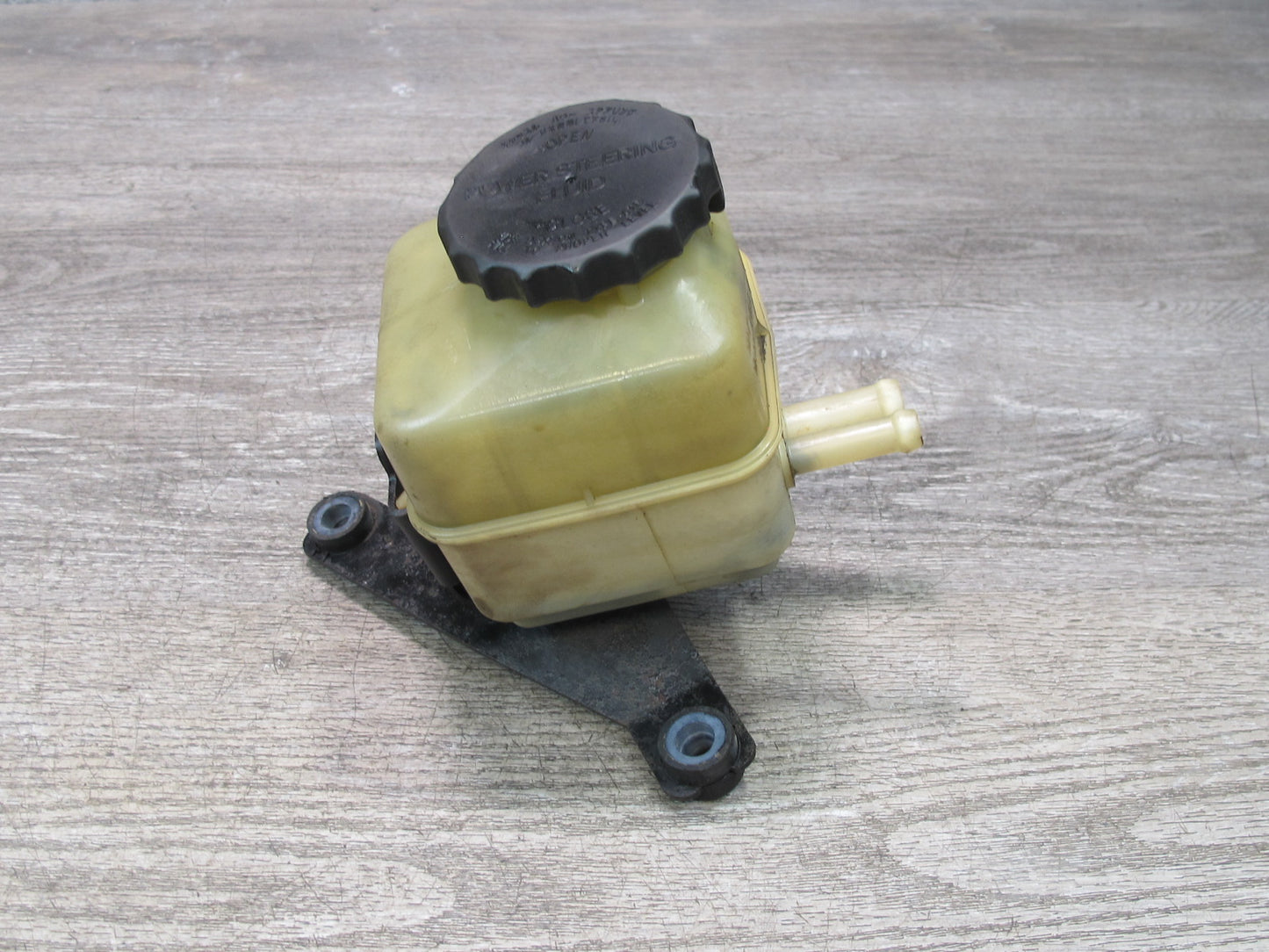 1998-2007 Lexus LX470 Power Steering Fluid Reservoir Bottle Tank W/ Bracket