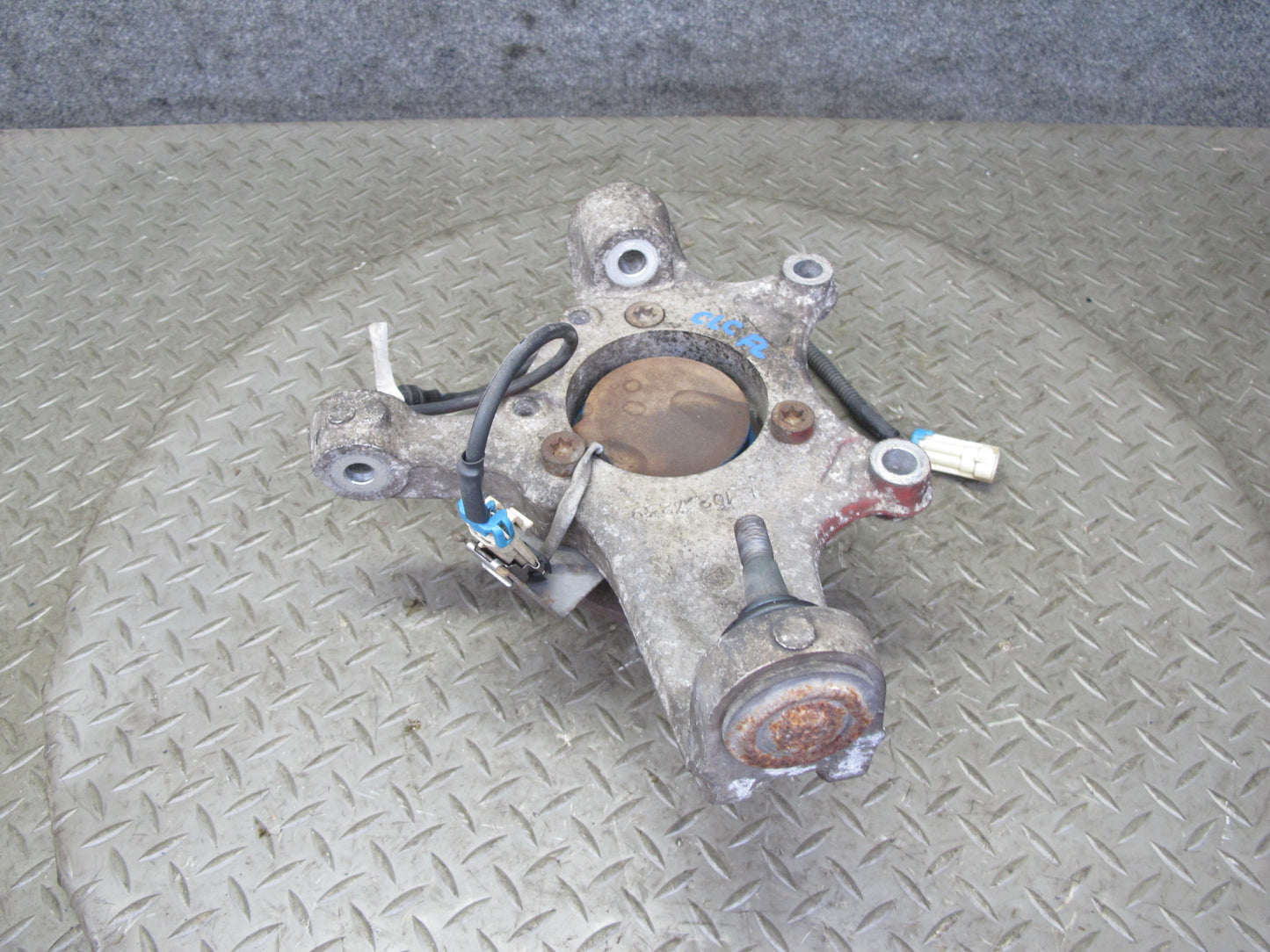97-04 Chevrolet Corvette C5 Front Left Spindle Knuckle Wheel Hub Bearing OEM