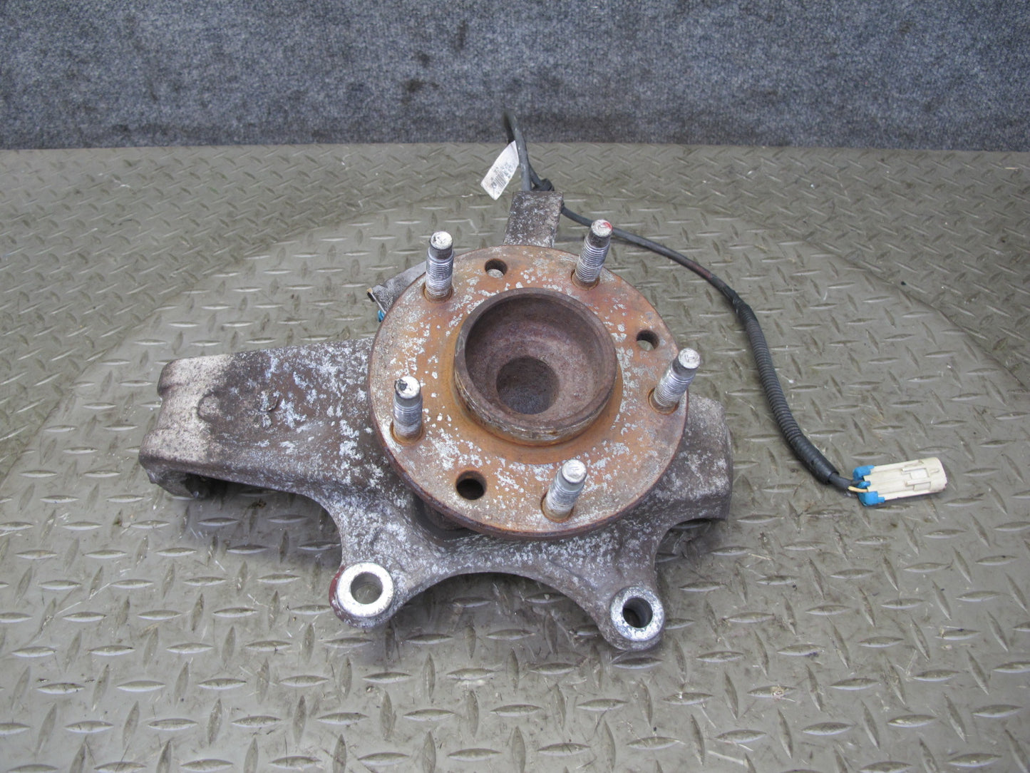 97-04 Chevrolet Corvette C5 Front Right Spindle Knuckle Wheel Hub Bearing OEM
