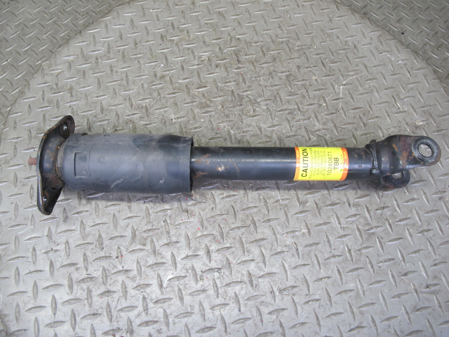 97-04 Chevrolet Corvette C5 Set of 2 Rear Left & Right Strut Shock Absorber OEM