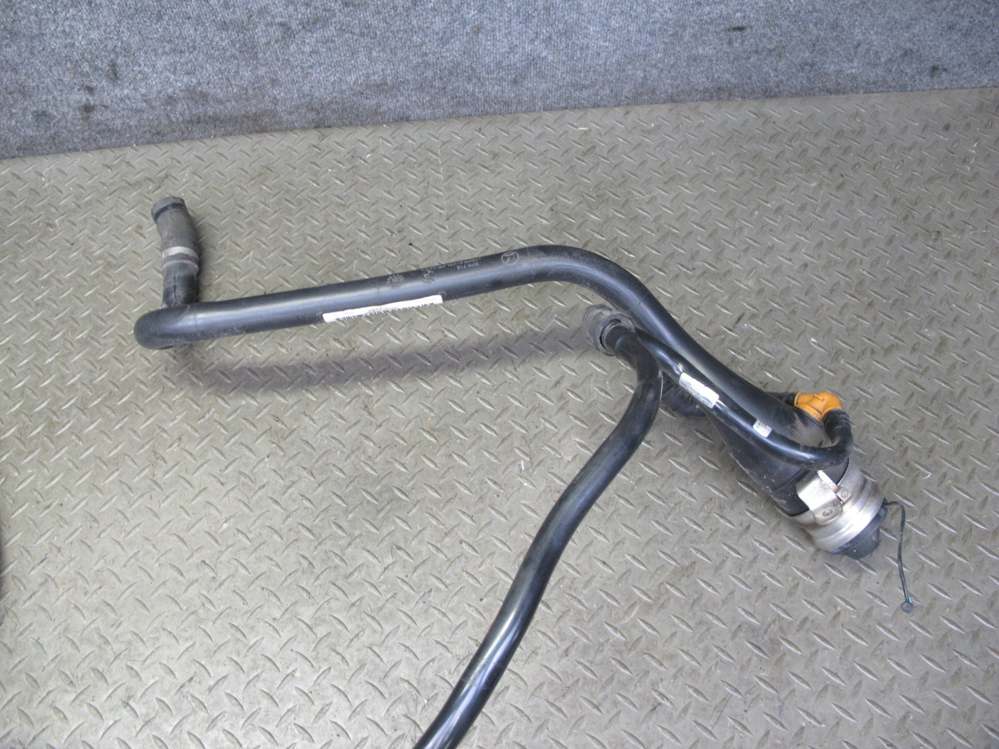 2012-2015 BMW F12 F13 M6 S63T Fuel Gas Tank Filler Neck Pipe Hose Line Assembly