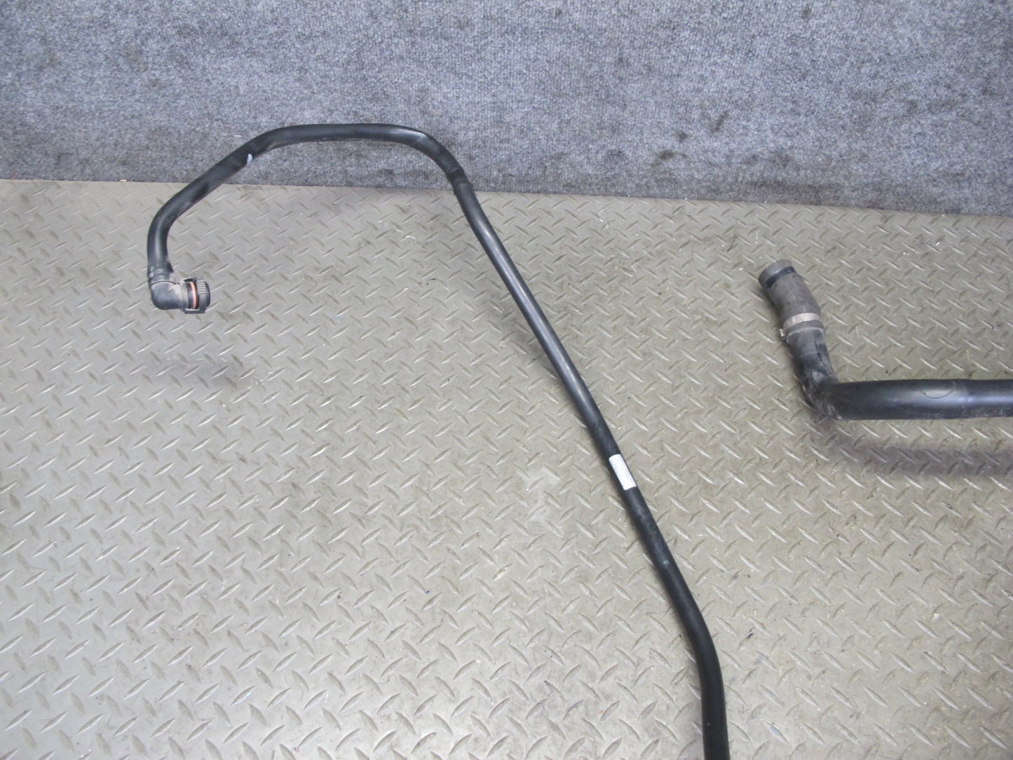 2012-2015 BMW F12 F13 M6 S63T Fuel Gas Tank Filler Neck Pipe Hose Line Assembly