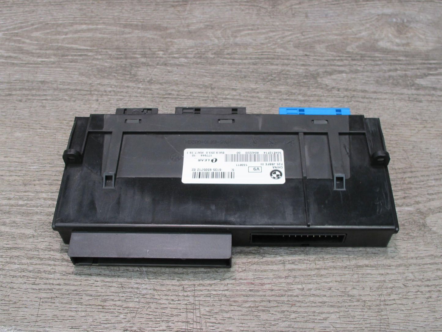 11-14 BMW F25 X3 Main Primary Body Junction Box Control Module 9305712 OEM