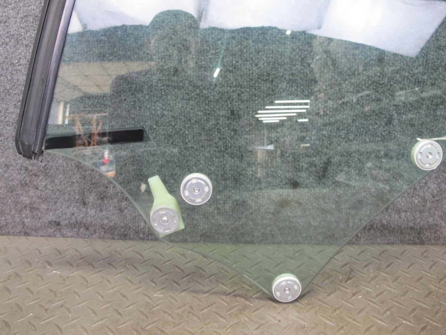 10-15 Lexus IS350 IS250 Convertible Rear Left Side Quarter Window Glass OEM