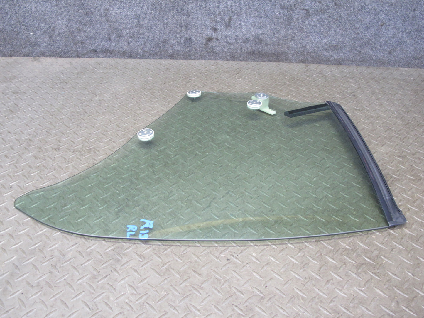 10-15 Lexus IS350 IS250 Convertible Rear Left Side Quarter Window Glass OEM