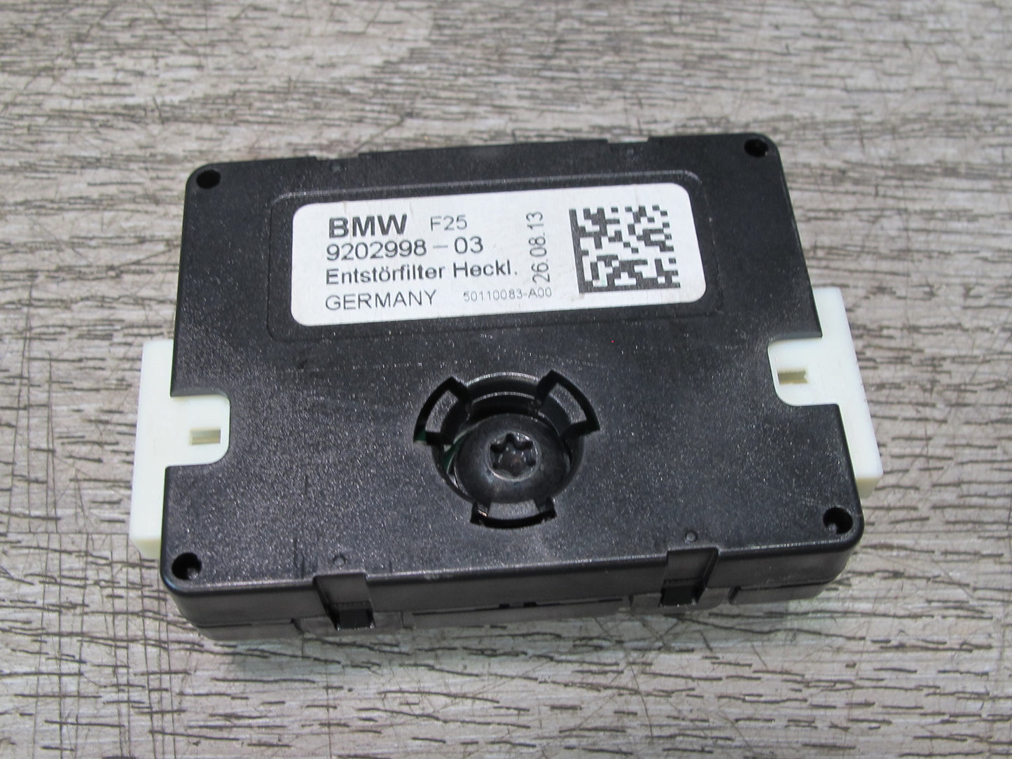 11-17 BMW F25 X3 Antenna Noise Filter Amplifier AMP Module 9202998 OEM