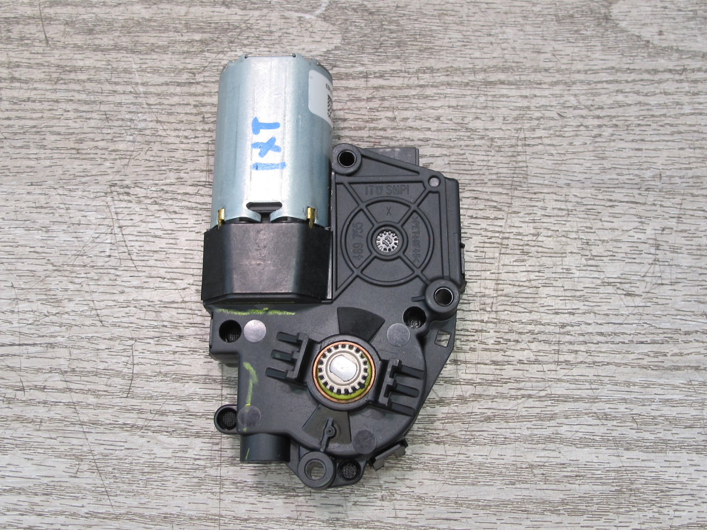 11-17 BMW F25 X3 Sunroof Motor Drive Unit 7316396 OEM