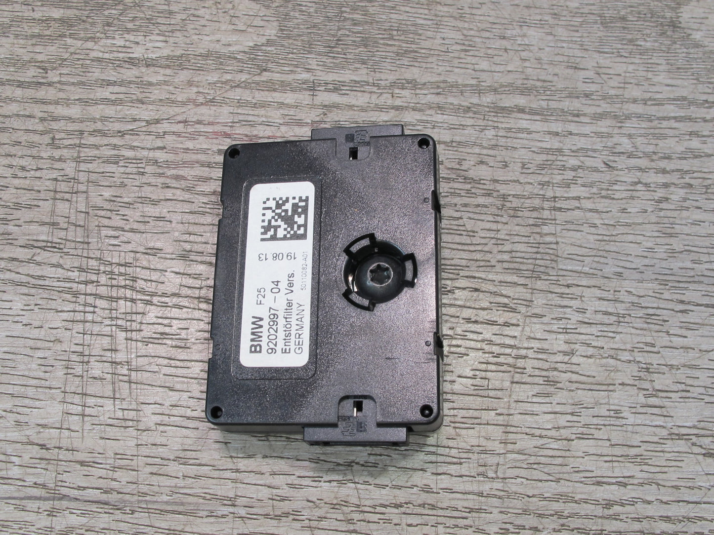 11-17 BMW F25 X3 Antenna Noise Filter Amplifier AMP Module 9202997 OEM