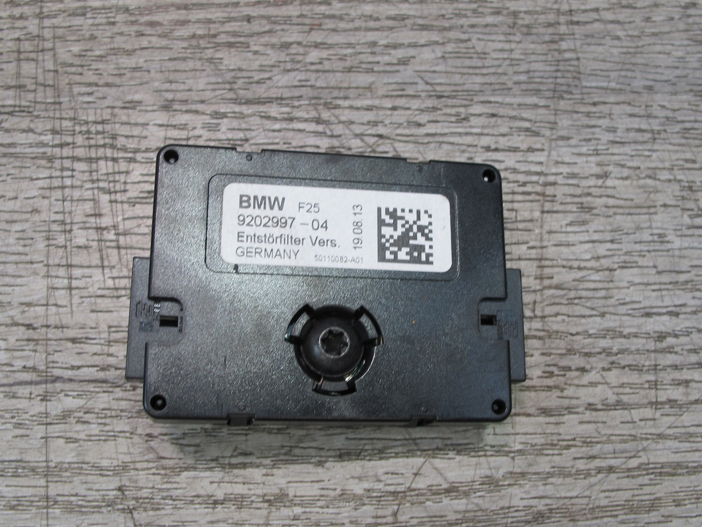 11-17 BMW F25 X3 Antenna Noise Filter Amplifier AMP Module 9202997 OEM