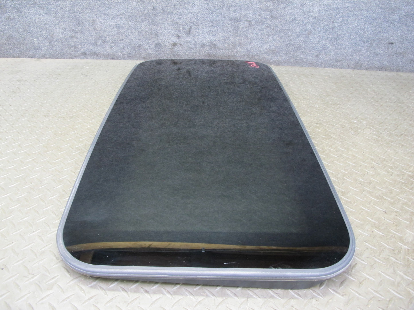 2011-2020 Infiniti QX56 QX80 Front Upper Sunroof Glass Window Panel