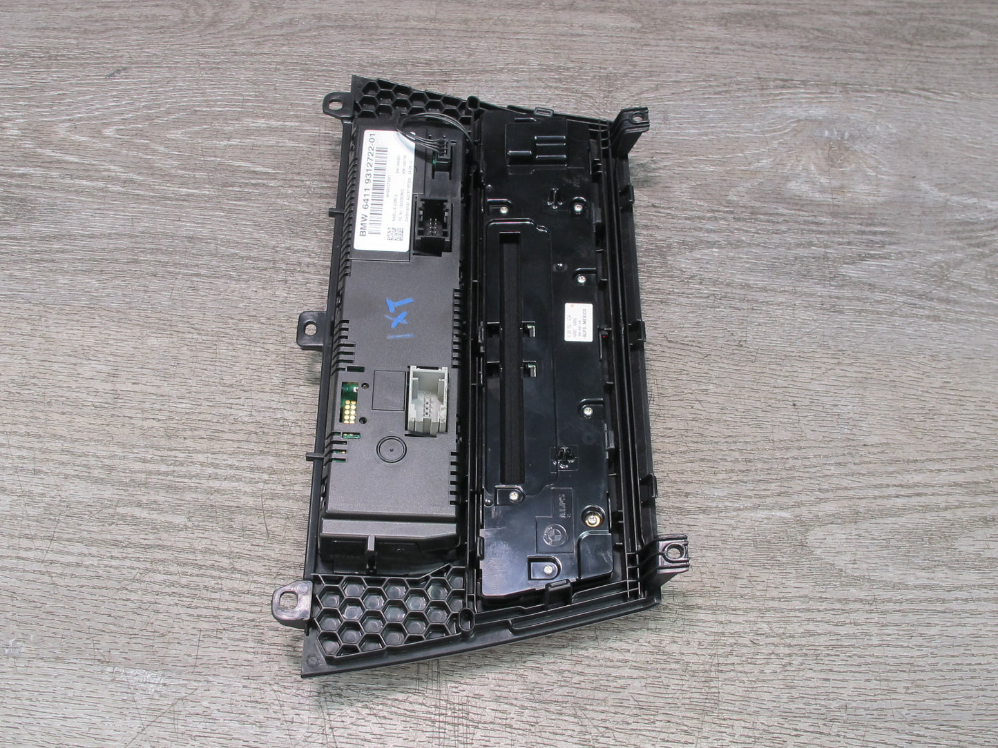 11-17 BMW F25 X3 A/C Heater Climate Radio CD Player Control Switch Panel OEM