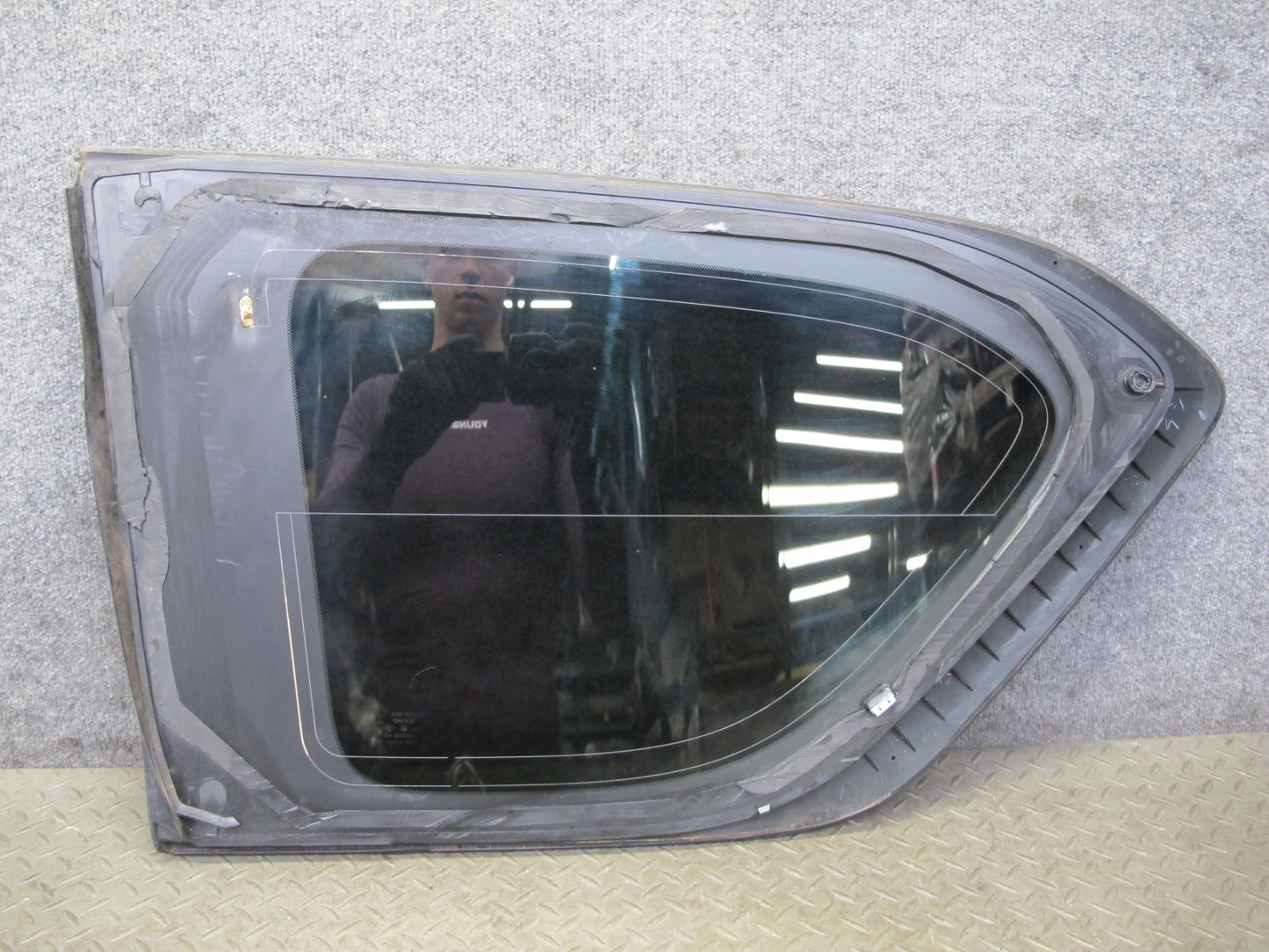 2011-2020 Infiniti QX56 QX80 Rear Right Pass Side Quarter Glass Window