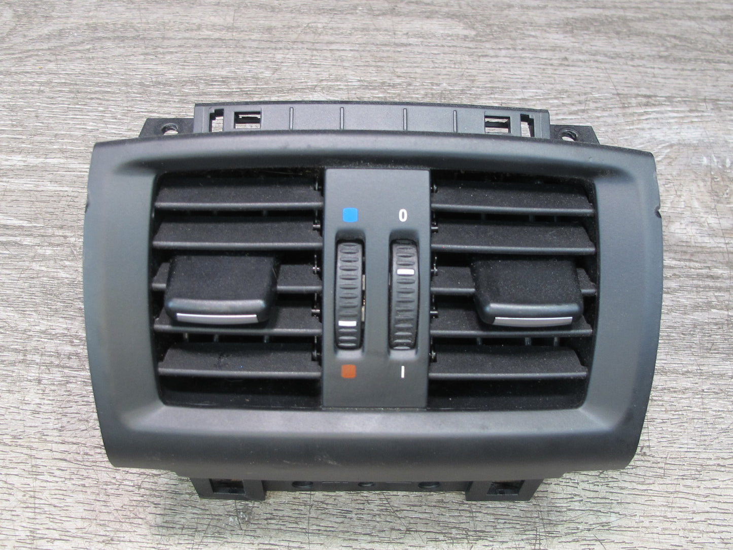 11-14 BMW F25 X3 Rear Center Console A/C Air Vent Grille OEM