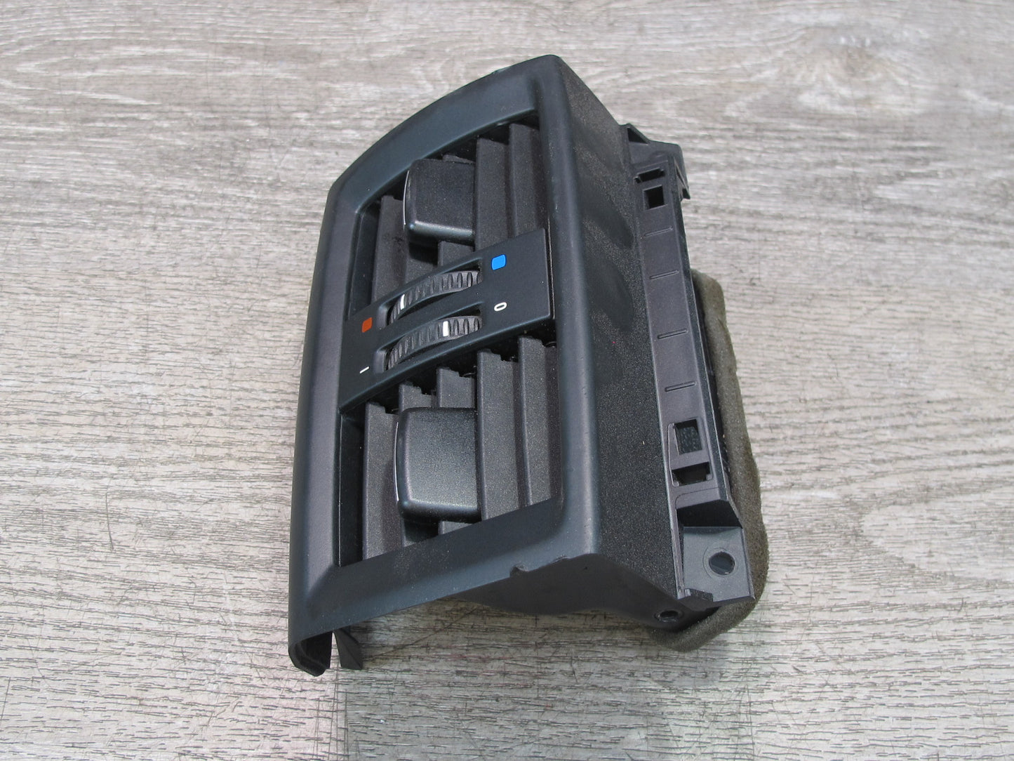 11-14 BMW F25 X3 Rear Center Console A/C Air Vent Grille OEM