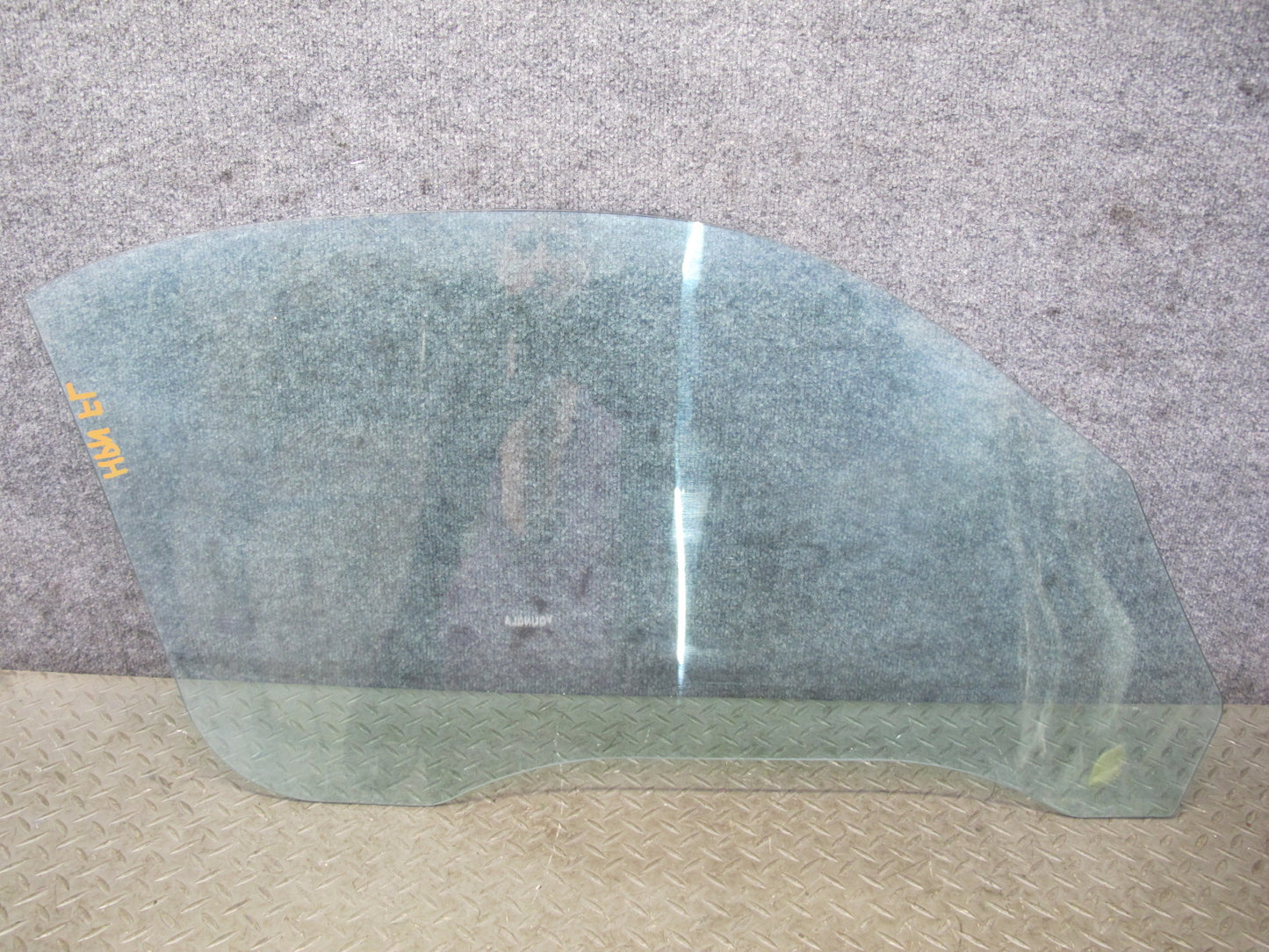 1999-2005 Porsche 911 Carrera 996 Convertible Left Side Door Glass Window