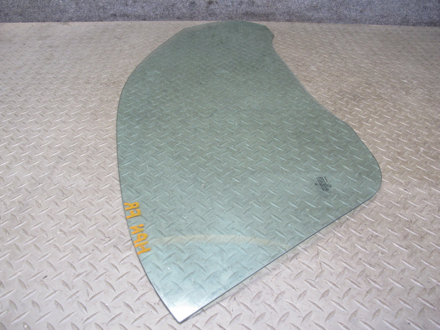1999-2005 Porsche 911 Carrera 996 Convertible Right Side Door Glass Window