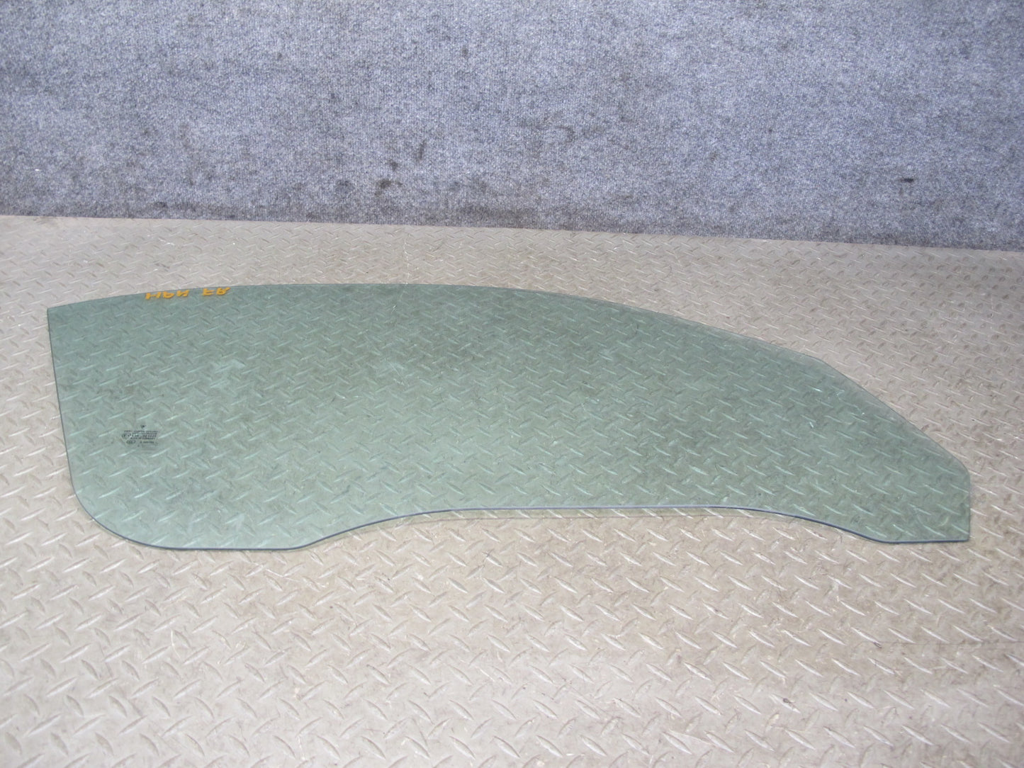 1999-2005 Porsche 911 Carrera 996 Convertible Right Side Door Glass Window