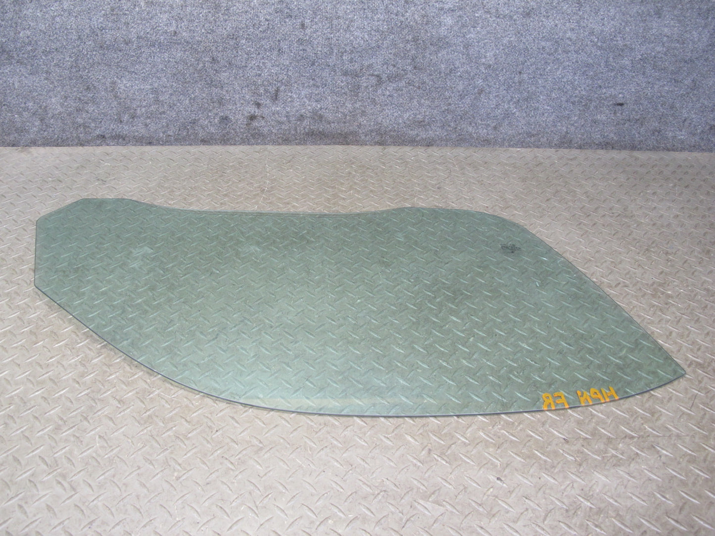 1999-2005 Porsche 911 Carrera 996 Convertible Right Side Door Glass Window