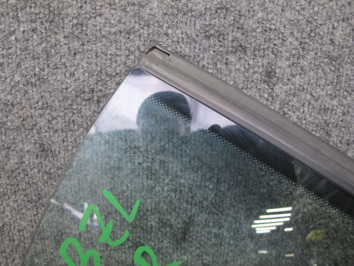 09-16 BMW E89 Z4 Convertible Rear Right Quarter Glass Window OEM