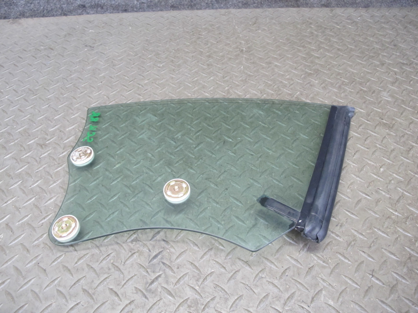 02-10 Lexus Z40 SC430 Rear Right Quarter Glass Window OEM