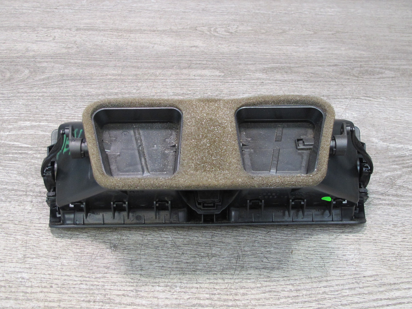 08-13 BMW E82 E88 135I Dash Center A/C Air Vent w Switch Black OEM