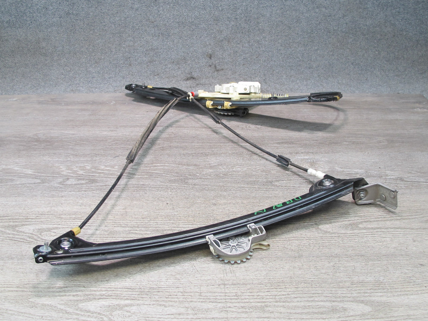 08-10 BMW E82 E88 135i Left Driver Door Window Regulator w Motor OEM