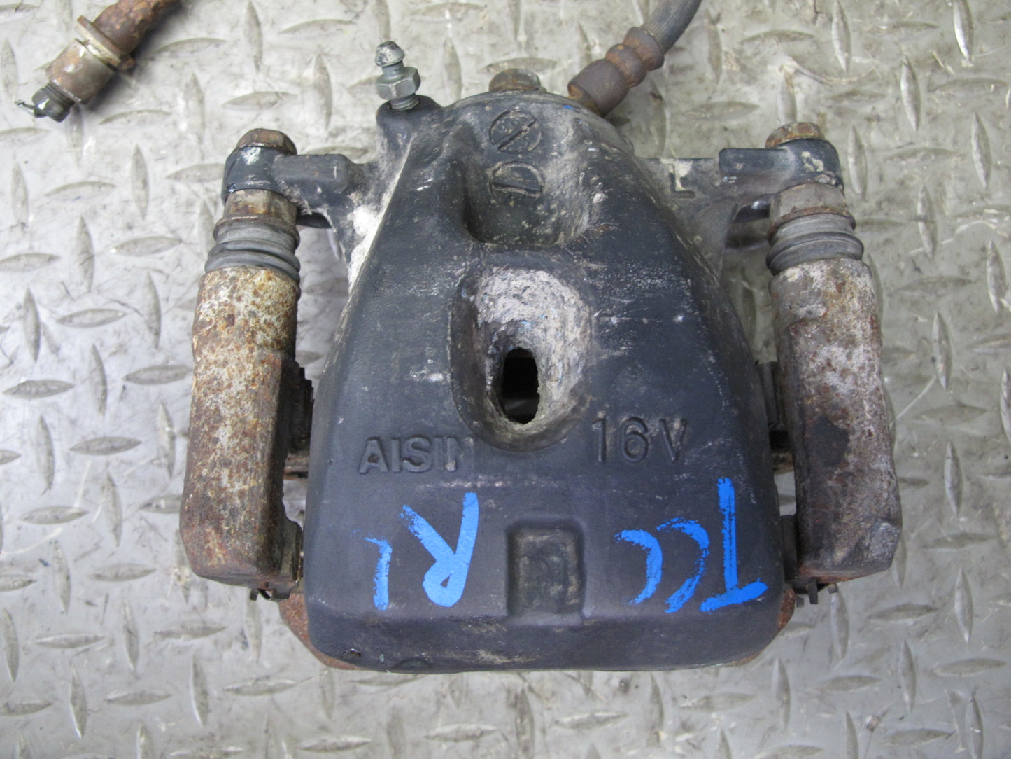 95-97 Toyota Celsior Lexus LS400 UCF20 Rear Left & Right Brake Caliper Set OEM