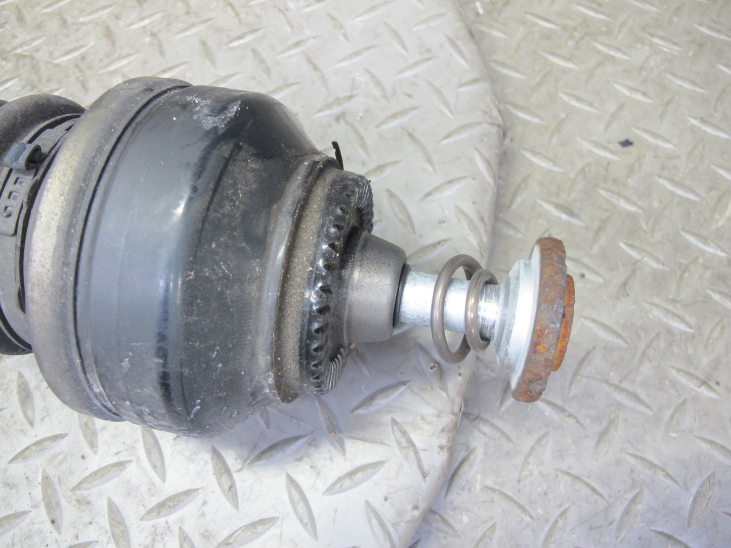 2012-2018 BMW F12 F13 M6 S63T Rear Left Driver Side Output Half Shaft Axle