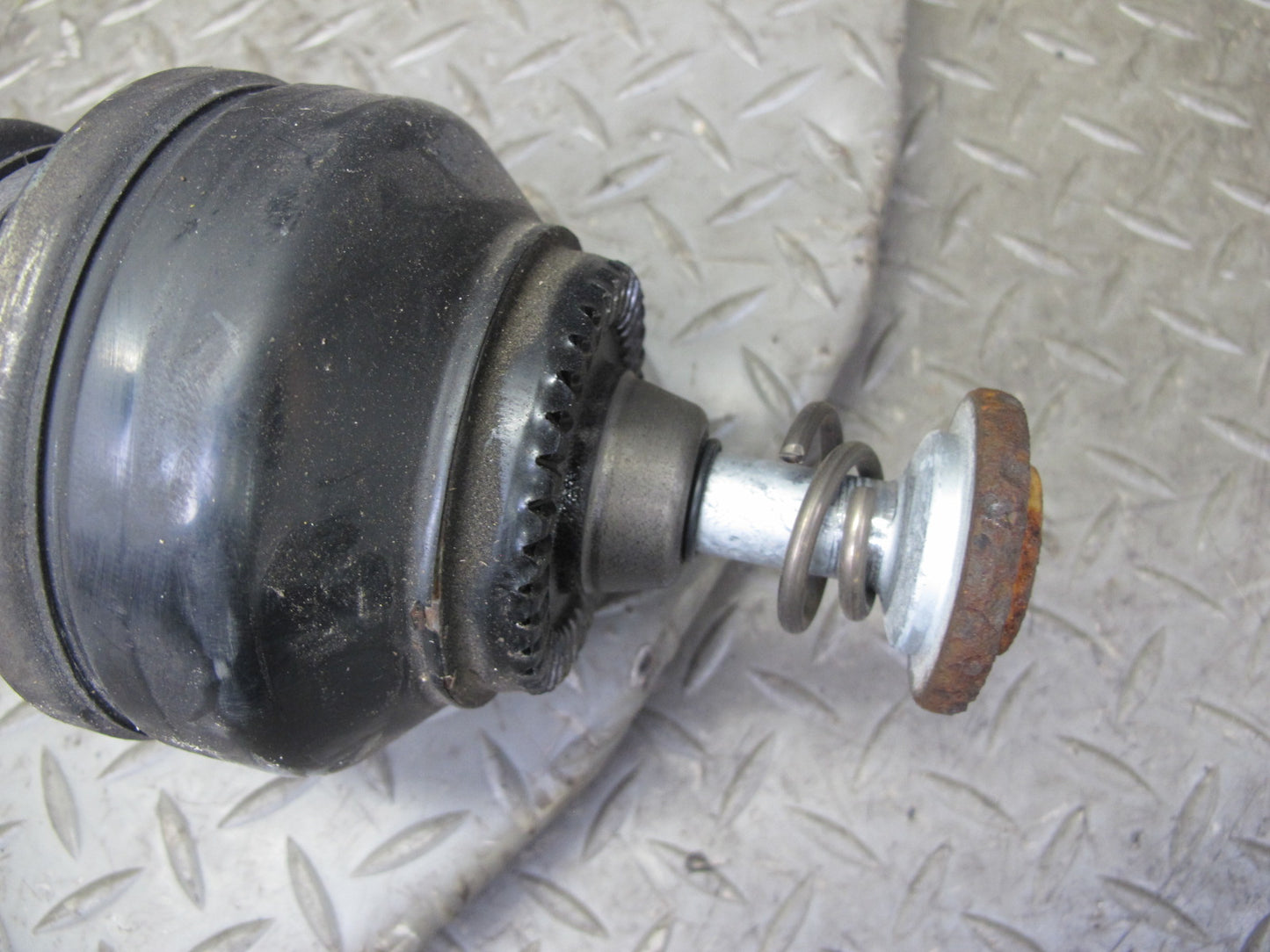 2012-2018 BMW F12 F13 M6 S63T Rear Left Driver Side Output Half Shaft Axle