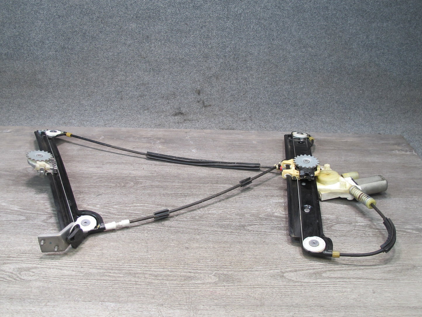 08-13 BMW E82 E88 1235i Right Passenger Door Window Regulator w Motor OEM
