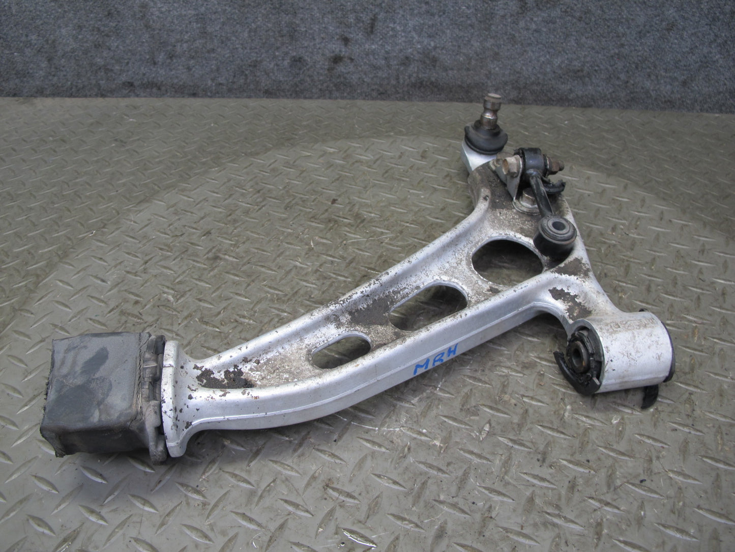 86-88 Mazda RX7 FC3S Front Left Suspension Lower Control Arm w Strut Rod OEM