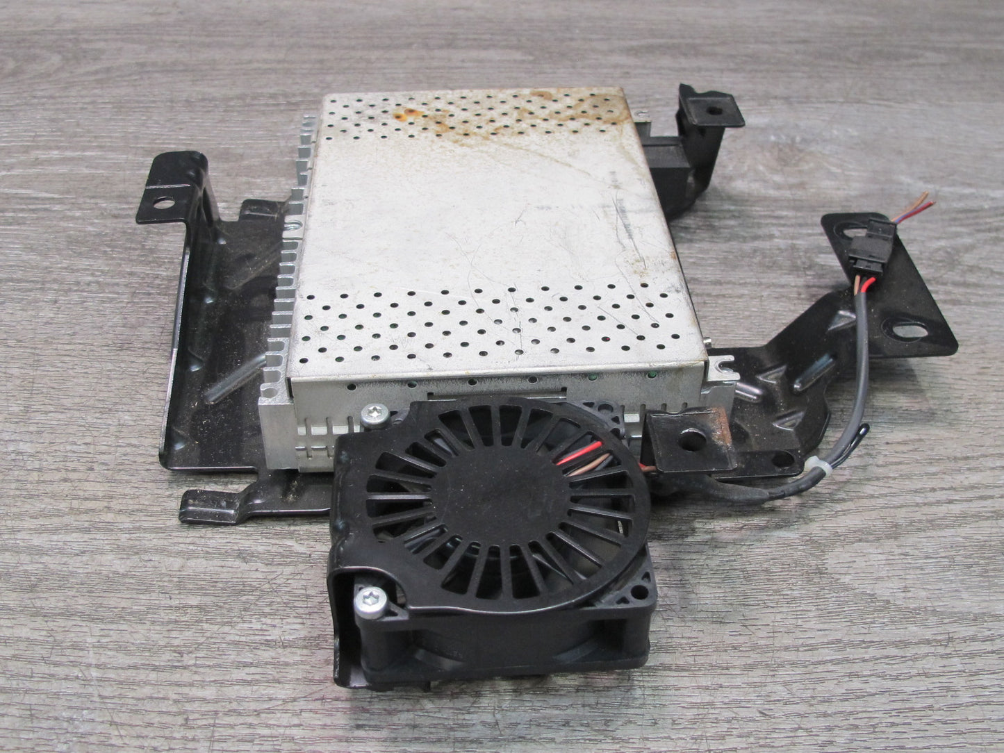 08-09 BMW E82 E88 135I Satellite Radio Receiver Tuner Module w Fan & Bracket OEM