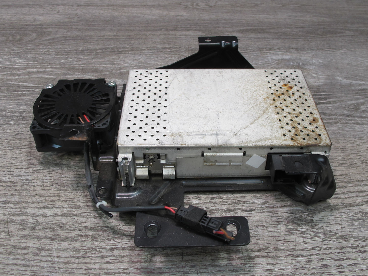 08-09 BMW E82 E88 135I Satellite Radio Receiver Tuner Module w Fan & Bracket OEM