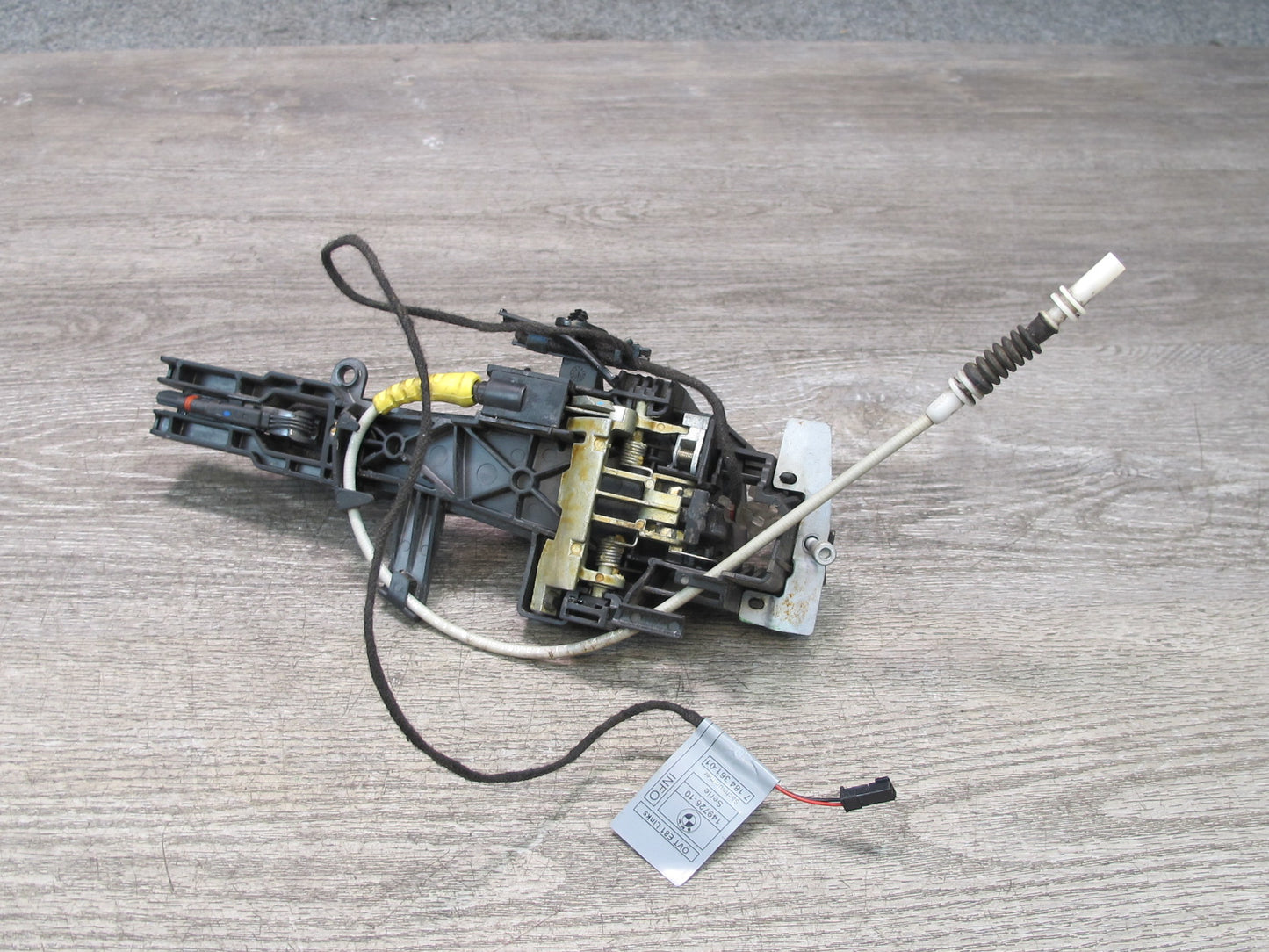 08-13 BMW E88 135I Convert Front Left Driver Door Exterior Handle w Keyless OEM