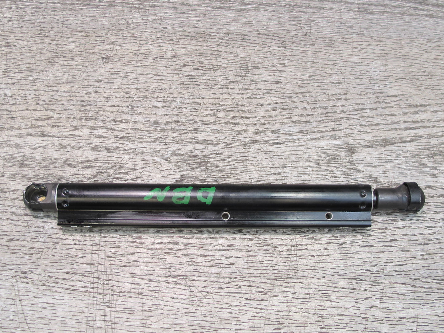 08-13 BMW E88 135I Convertible Set of 2 TOP Roof Hydraulic Cylinder Support OEM