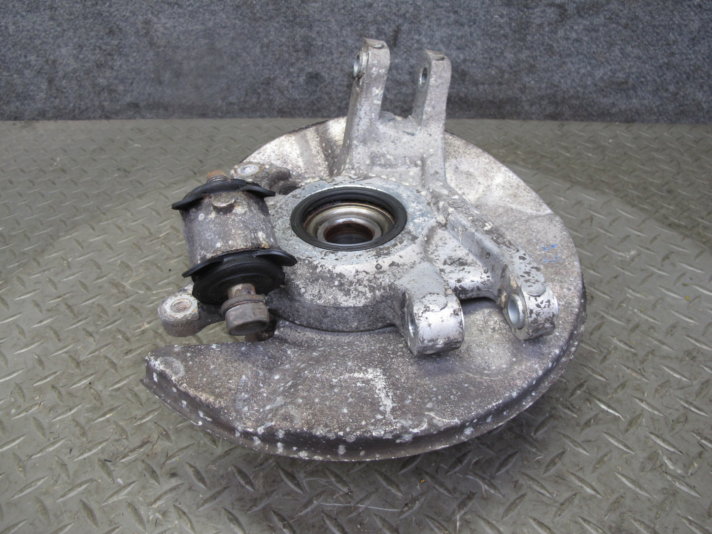 86-91 Mazda RX7 FC3S 5LUG Rear Right Spindle Knuckle Wheel Hub Bearing OEM