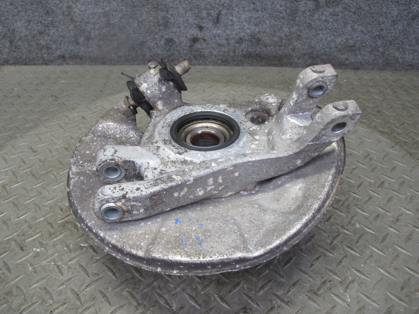86-91 Mazda RX7 FC3S 5LUG Rear Right Spindle Knuckle Wheel Hub Bearing OEM