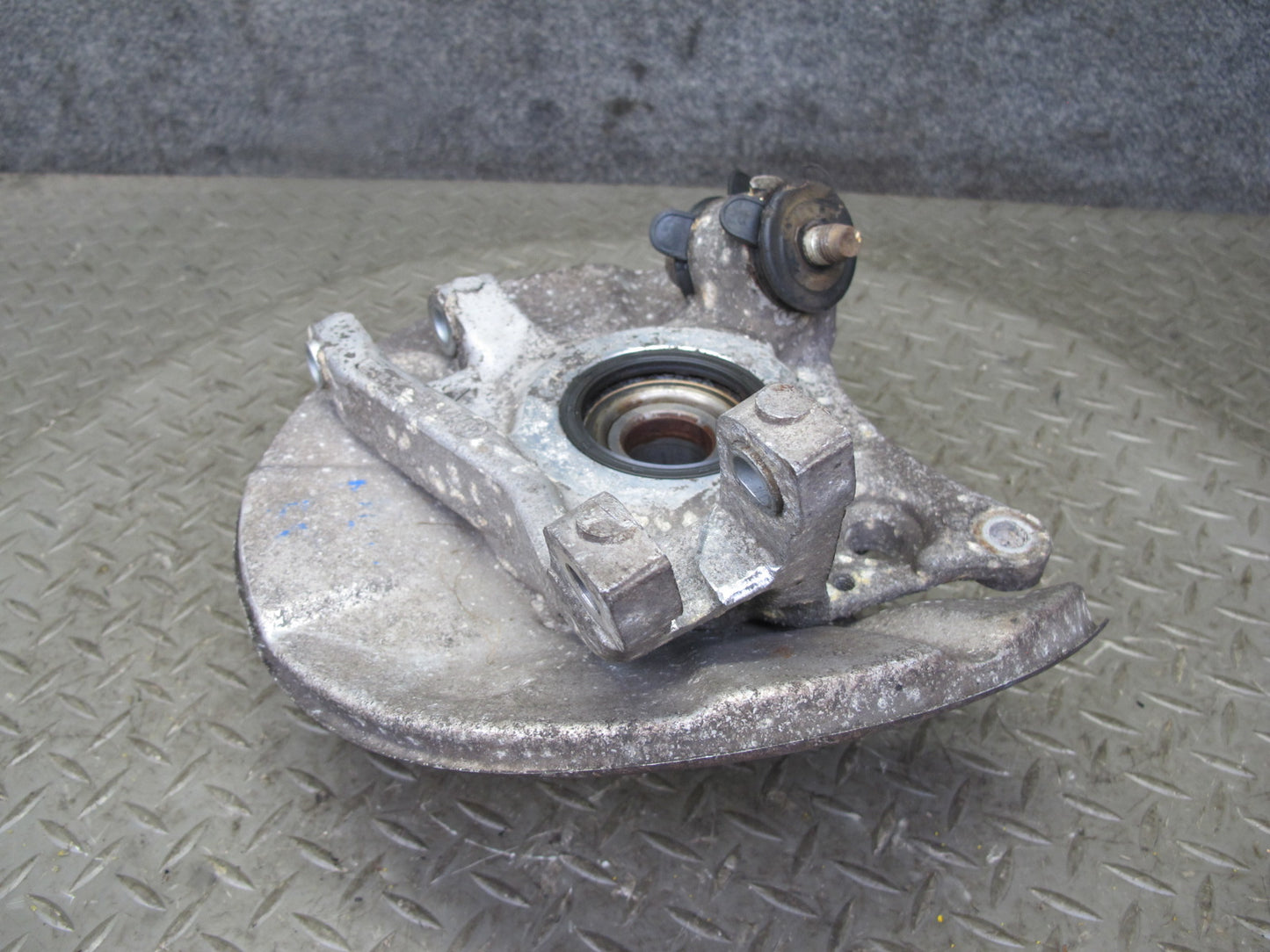 86-91 Mazda RX7 FC3S 5LUG Rear Right Spindle Knuckle Wheel Hub Bearing OEM