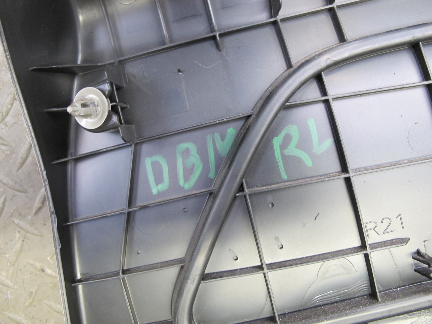 08-09 BMW E88 135i Convertible Set of 2 Rear Left & Right Quarter Trim Panel OEM